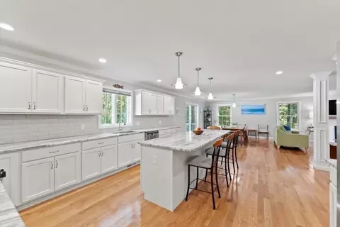 145 Barrington Dr, Springfield, MA 01129 photo 17