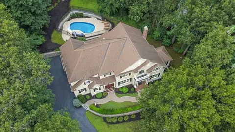 50 Emerson Rd, Winchester, MA 01890