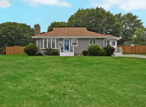 846 N Eastern Ave, Fall River, MA 02720