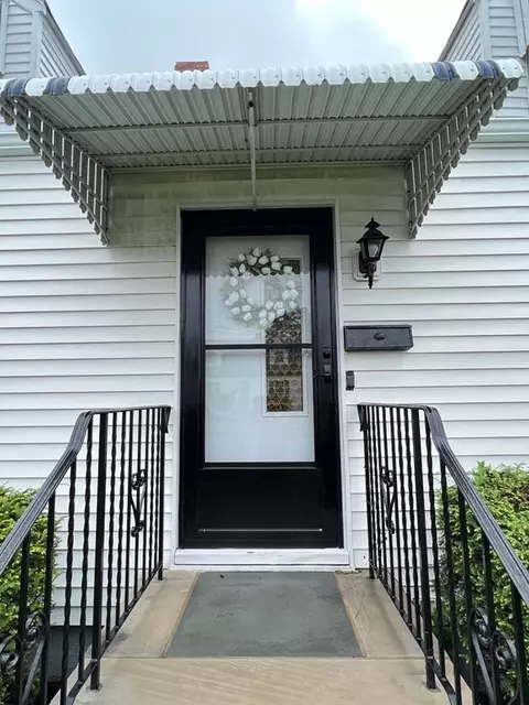 180 Gore Rd, Revere, MA 02151