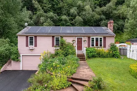 56 Fernwood Dr, Gardner, MA 01440