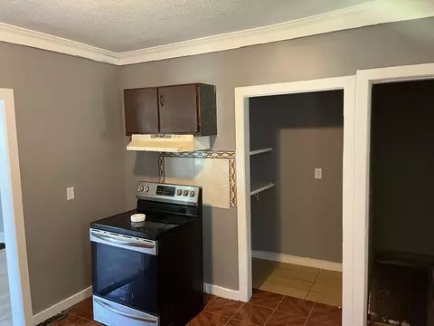 56 Leyfred Ter, Springfield, MA 01108 photo 13