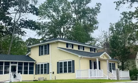 23 Arnold Rd, Douglas, MA 01516 photo 2