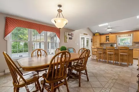 23 Arnold Rd, Douglas, MA 01516 photo 4