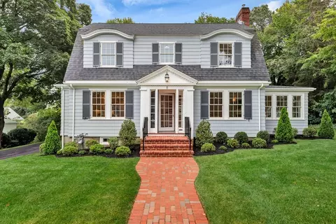 8 Slocum Rd, Lexington, MA 02421