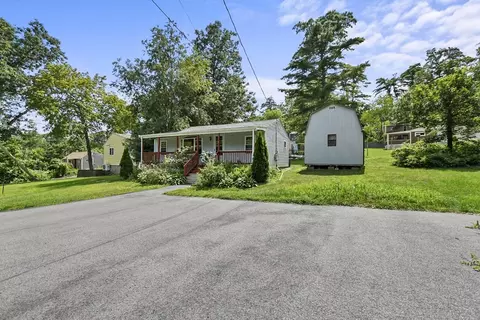 5 Wildwood Rd, Lakeville, MA 02347