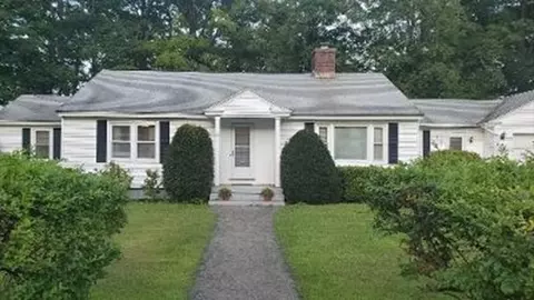 124 Olean, Worcester, MA 01602 photo 2