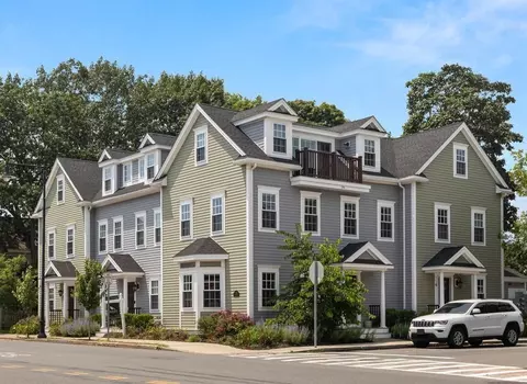106 Bridge St #3, Salem, MA 01970