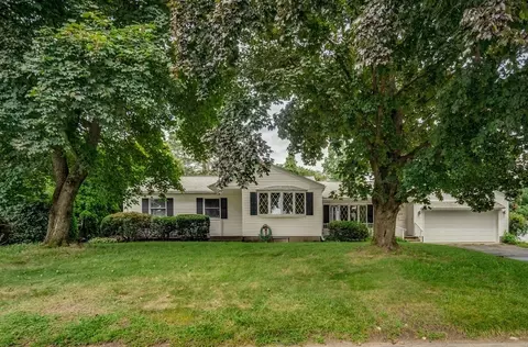 132 Nelson St, Chicopee, MA 01013