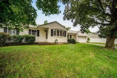 132 Nelson St, Chicopee, MA 01013 photo 25