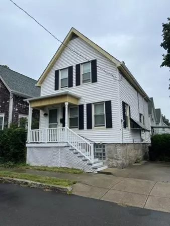 4 Waverly St, New Bedford, MA 02740