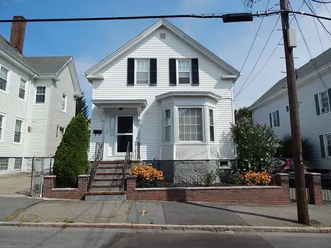 155 Washington St, New Bedford, MA 02740