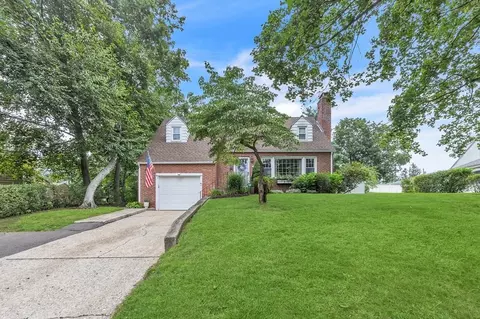 143 Lyman St, South Hadley, MA 01075