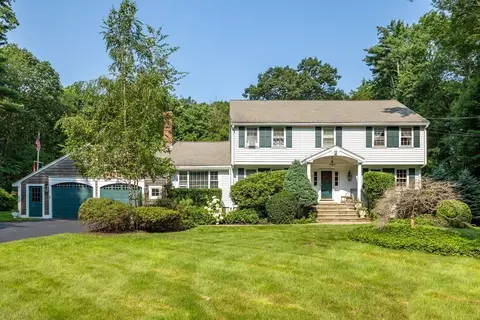 31 Gates Ln, Stow, MA 01775