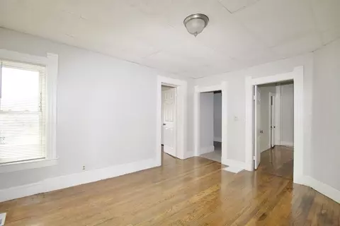 19 Warriner Ave, Springfield, MA 01108 photo 17