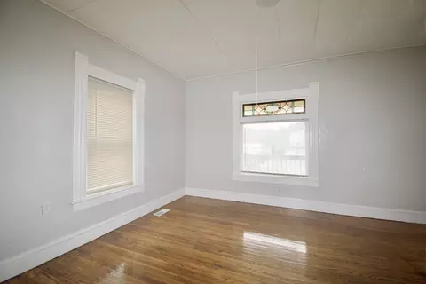 19 Warriner Ave, Springfield, MA 01108 photo 8