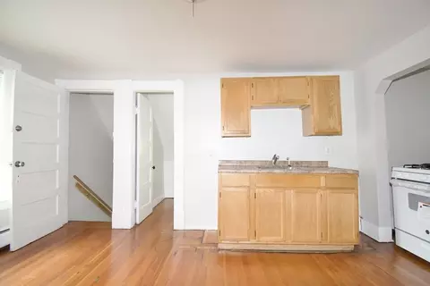 19 Warriner Ave, Springfield, MA 01108 photo 14