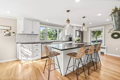 3 Ashworth Rd, Quincy, MA 02171