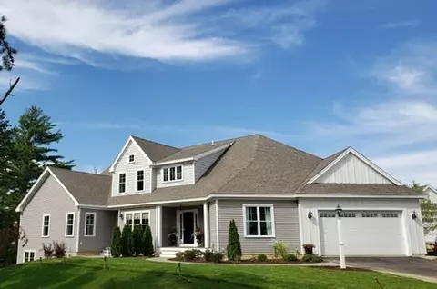 22 Meadowbrook Dr, Plymouth, MA 02360