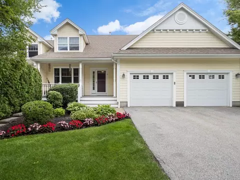11 Salisbury Hill Blvd #11, Worcester, MA 01609