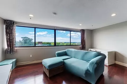 1 Adams St #607, Quincy, MA 02169