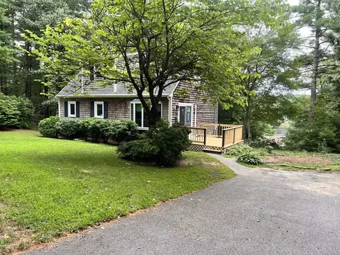 113 Esta Rd, Plymouth, MA 02360
