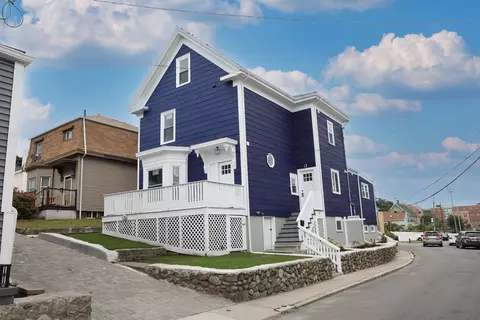 18-18 R Playstead Rd, Malden, MA 02148
