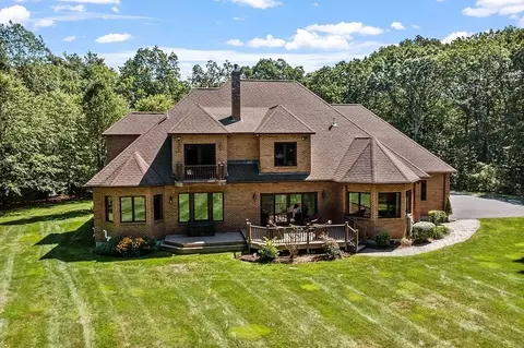 3 Sholan Cir, Harvard, MA 01451 photo 2