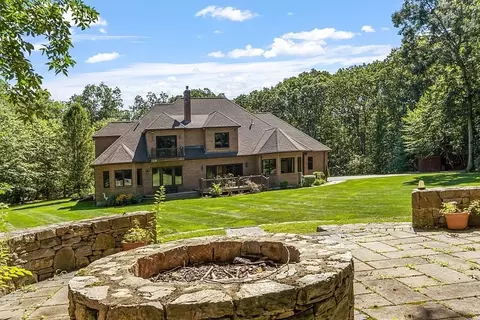 3 Sholan Cir, Harvard, MA 01451 photo 3