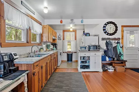 5 Holmes Rd, Orange, MA 01364 photo 18