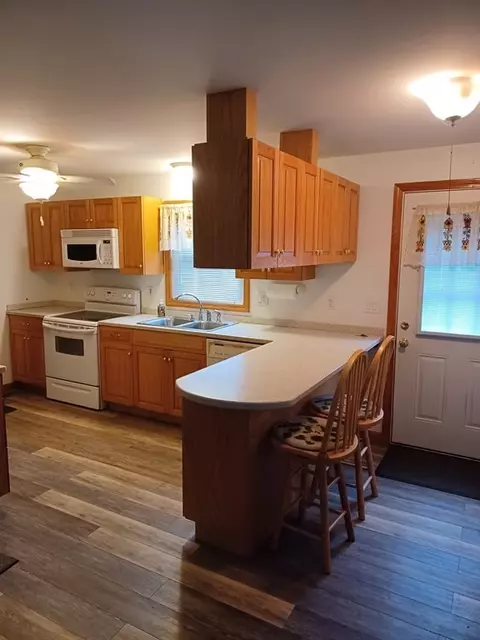 298 Cypress, Fall River, MA 02720 photo 4