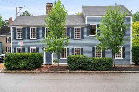 10 Broad St, Salem, MA 01970