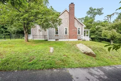 32 Bournedale Rd, Bourne, MA 02532 photo 4