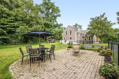32 Bournedale Rd, Bourne, MA 02532 photo 9