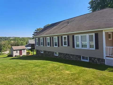 185 Orient St, Worcester, MA 01604 photo 4