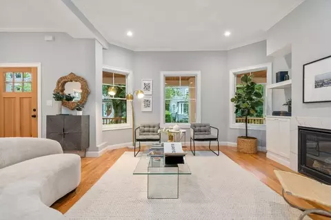 30 Naples Rd #1, Brookline, MA 02446