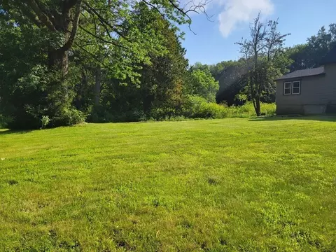 618 Pleasant St, Athol, MA 01331 photo 17