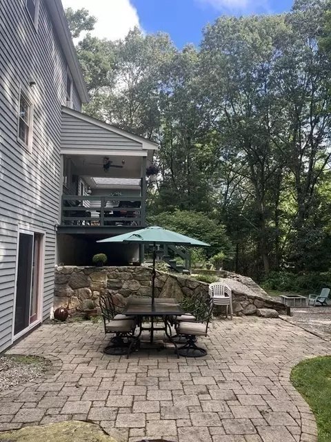 95 Glenview, Upton, MA 01568 photo 28