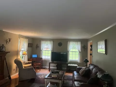 95 Glenview, Upton, MA 01568 photo 9