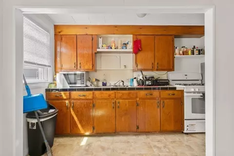 231 County St, Fall River, MA 02723 photo 24