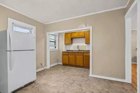 231 County St, Fall River, MA 02723 photo 6