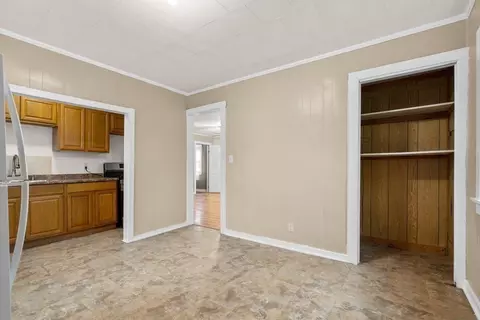 231 County St, Fall River, MA 02723 photo 7
