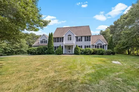 24 Shoals Ave, Plymouth, MA 02360