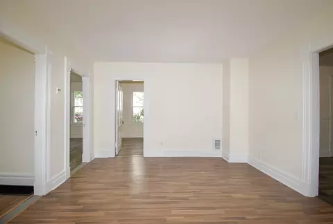 23 Vinton St, Springfield, MA 01104 photo 9