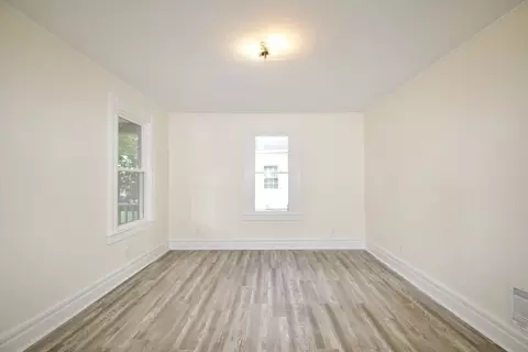 23 Vinton St, Springfield, MA 01104 photo 4