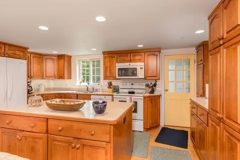 344 Lake Rd, Ashburnham, MA 01430 photo 4