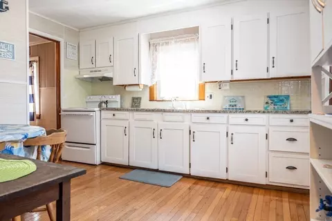1 Fir St, Wareham, MA 02571 photo 6