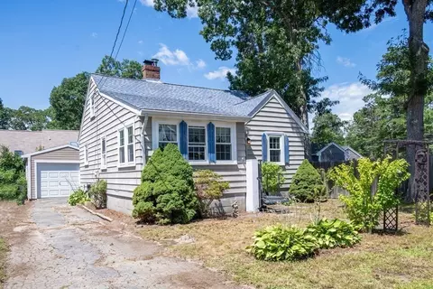 1 Fir St, Wareham, MA 02571 photo 5
