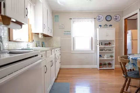 1 Fir St, Wareham, MA 02571 photo 8