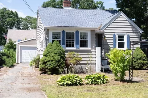 1 Fir St, Wareham, MA 02571 photo 3